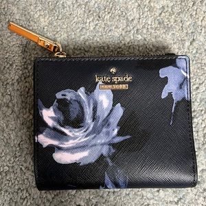 Kate Spade Small Slim Bi-fold Wallet